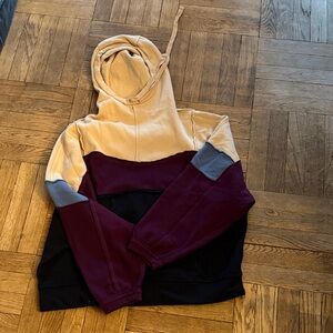 ALO Yoga women's Colorful sweatshirt